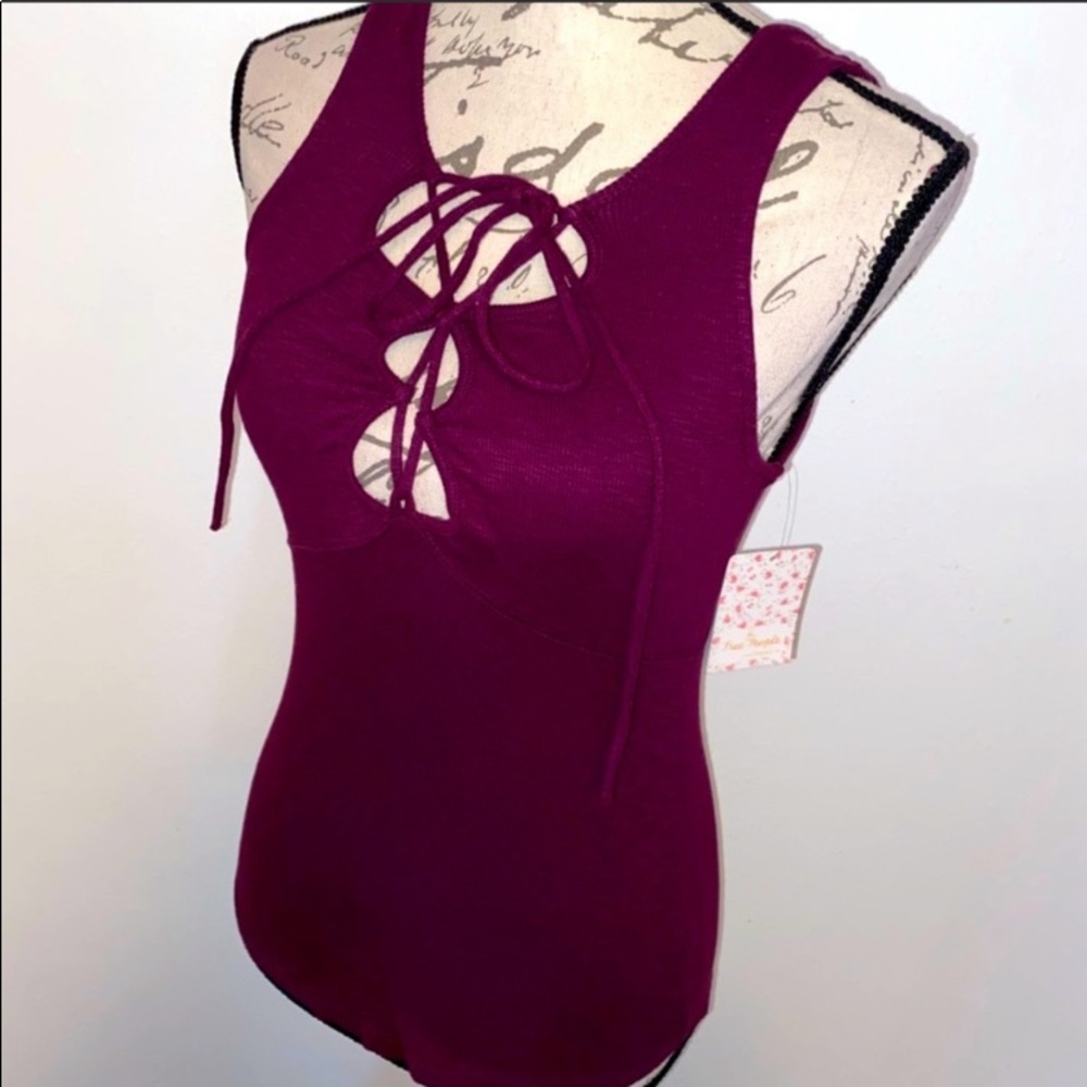 🌺♦️NWT FREE People Ribbed Stretch Tank🌺